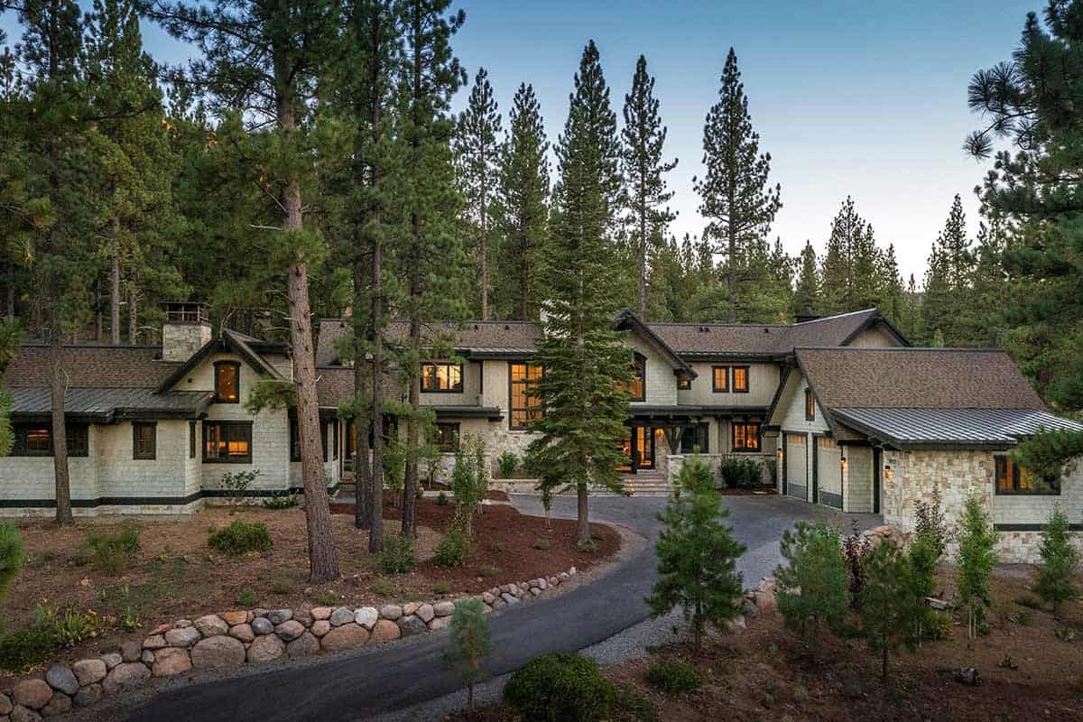 contemporary-mountain-home-exterior