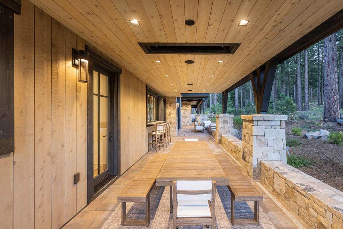 contemporary-mountain-home-covered-patio