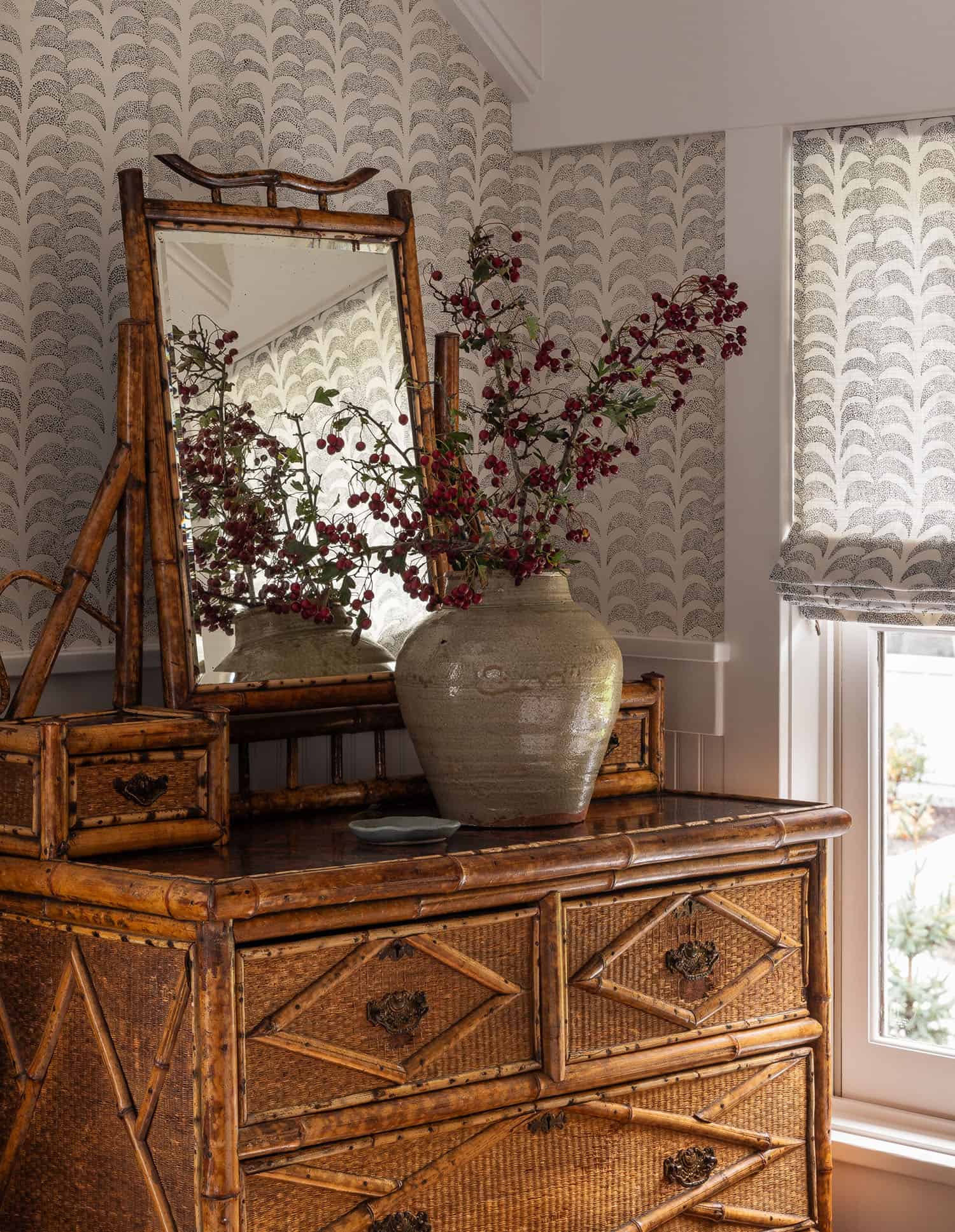 farmhouse-style-bedroom-dresser