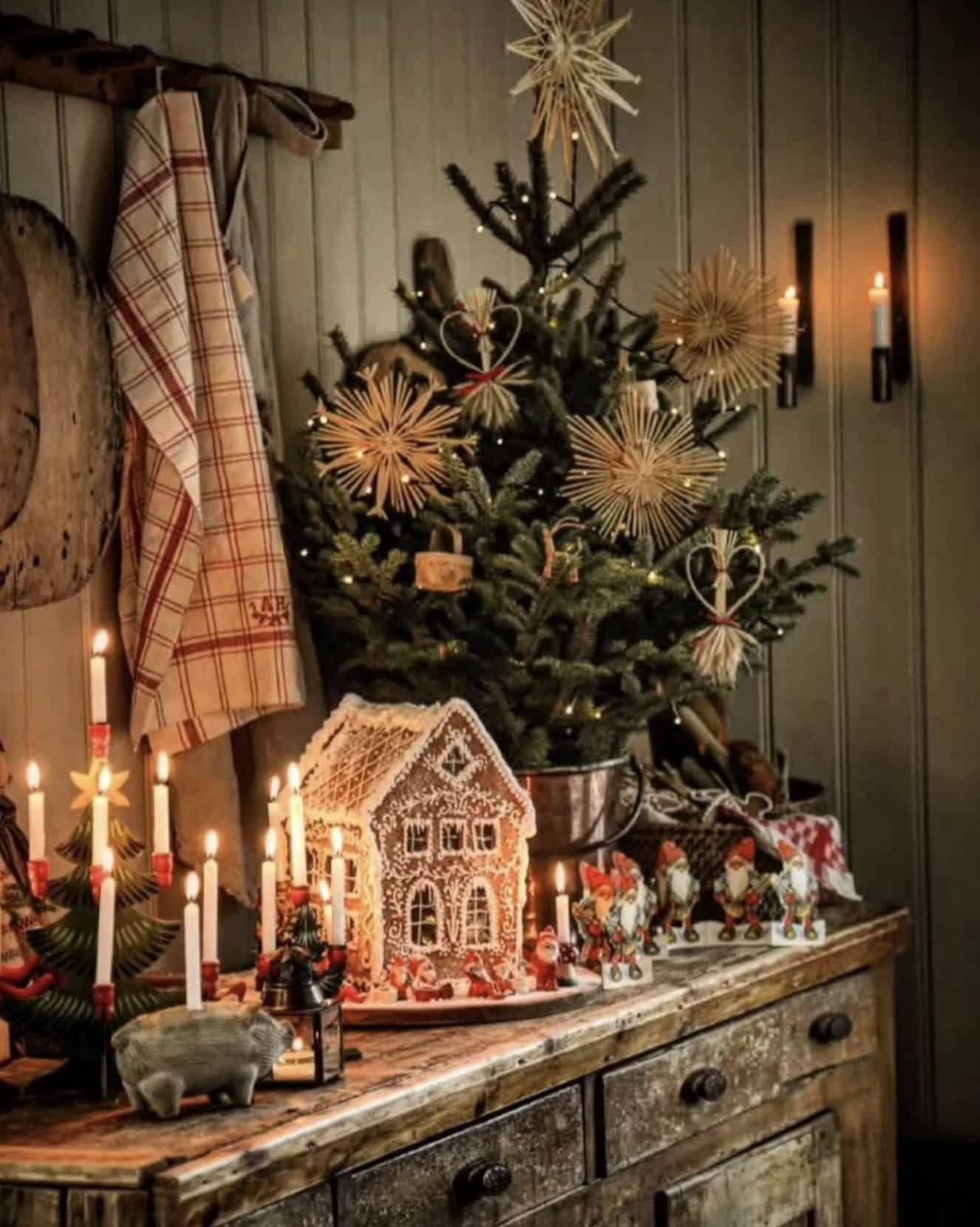 rustic-kitchen-counter-with-christmas-decorations