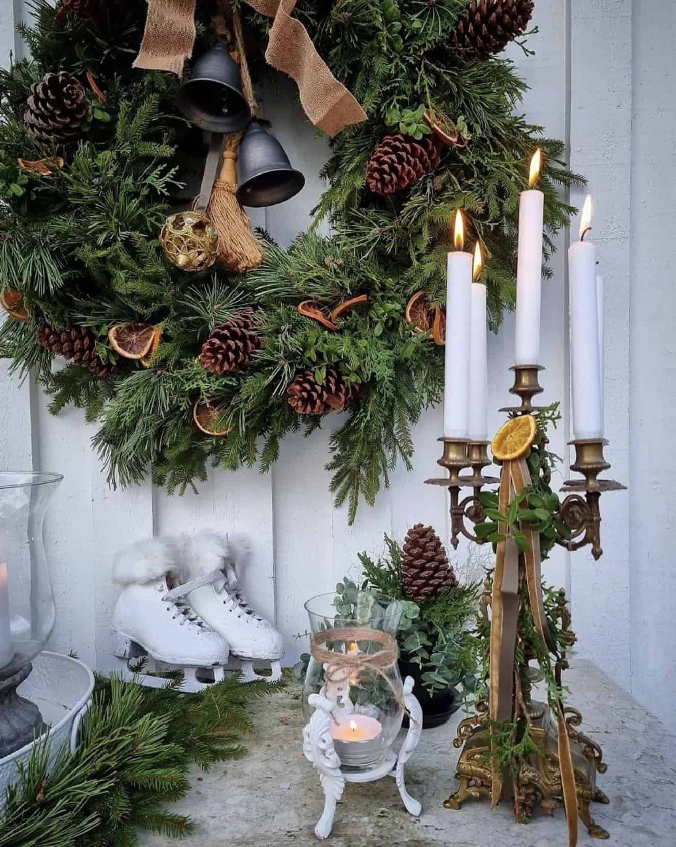 diy-outdoor-christmas-wreath-with-bells