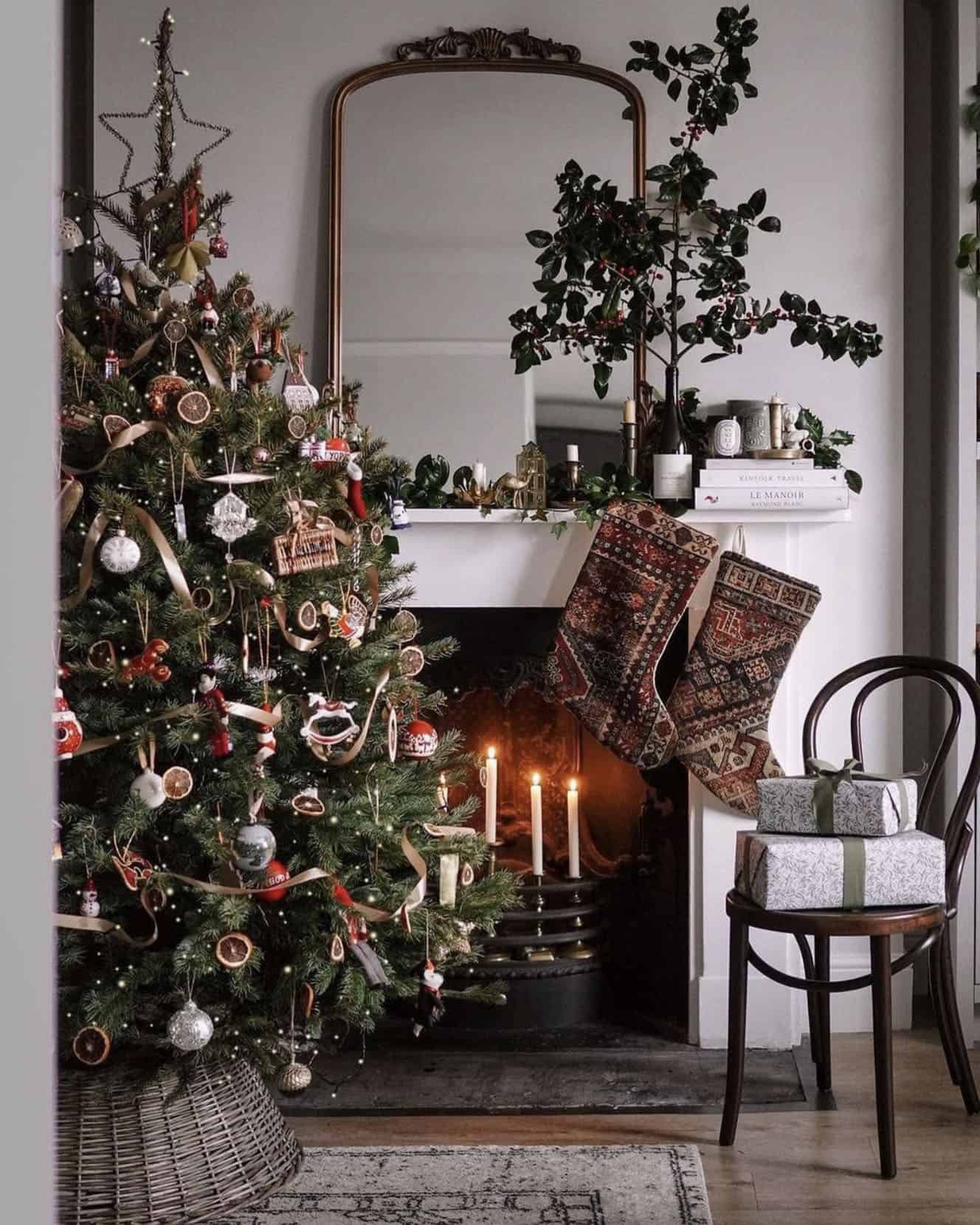 fireplace-with-a-christmas-tree