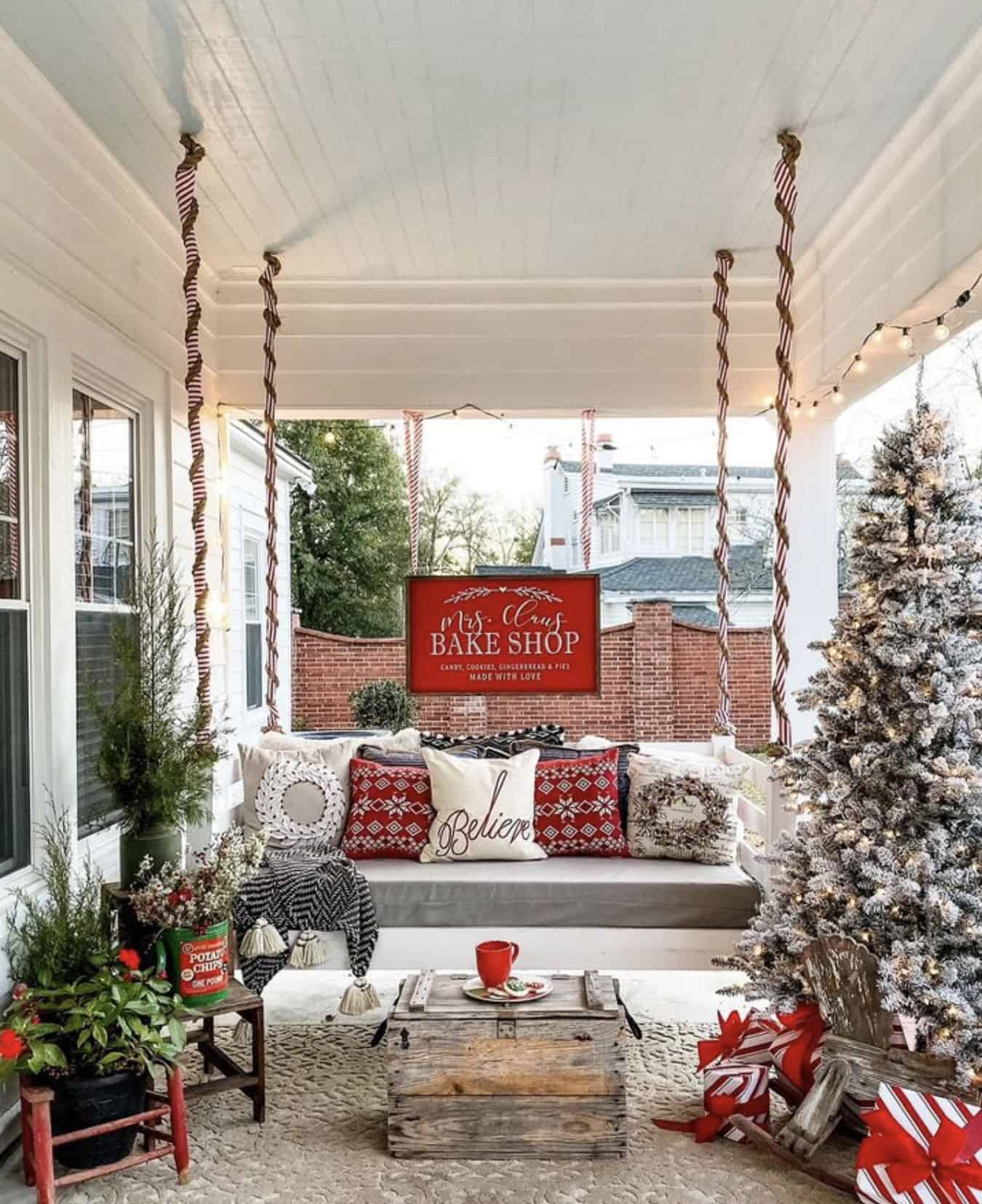 front-porch-decorated-for-christmas