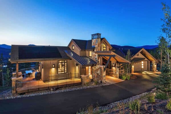 featured posts image for This luxury Colorado retreat is perfectly sited to capture mountain views