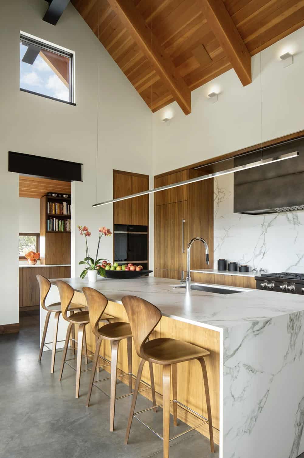 mountain-contemporary-kitchen