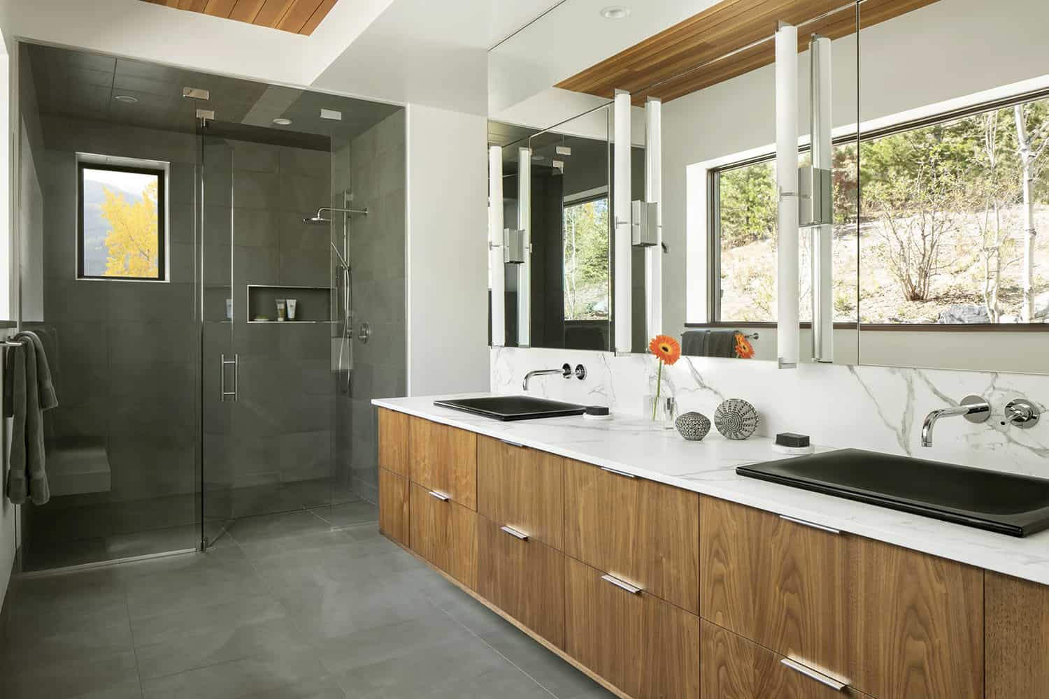 mountain-contemporary-bathroom