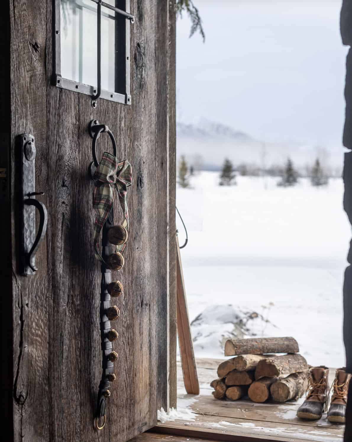 rustic-cabin-entry