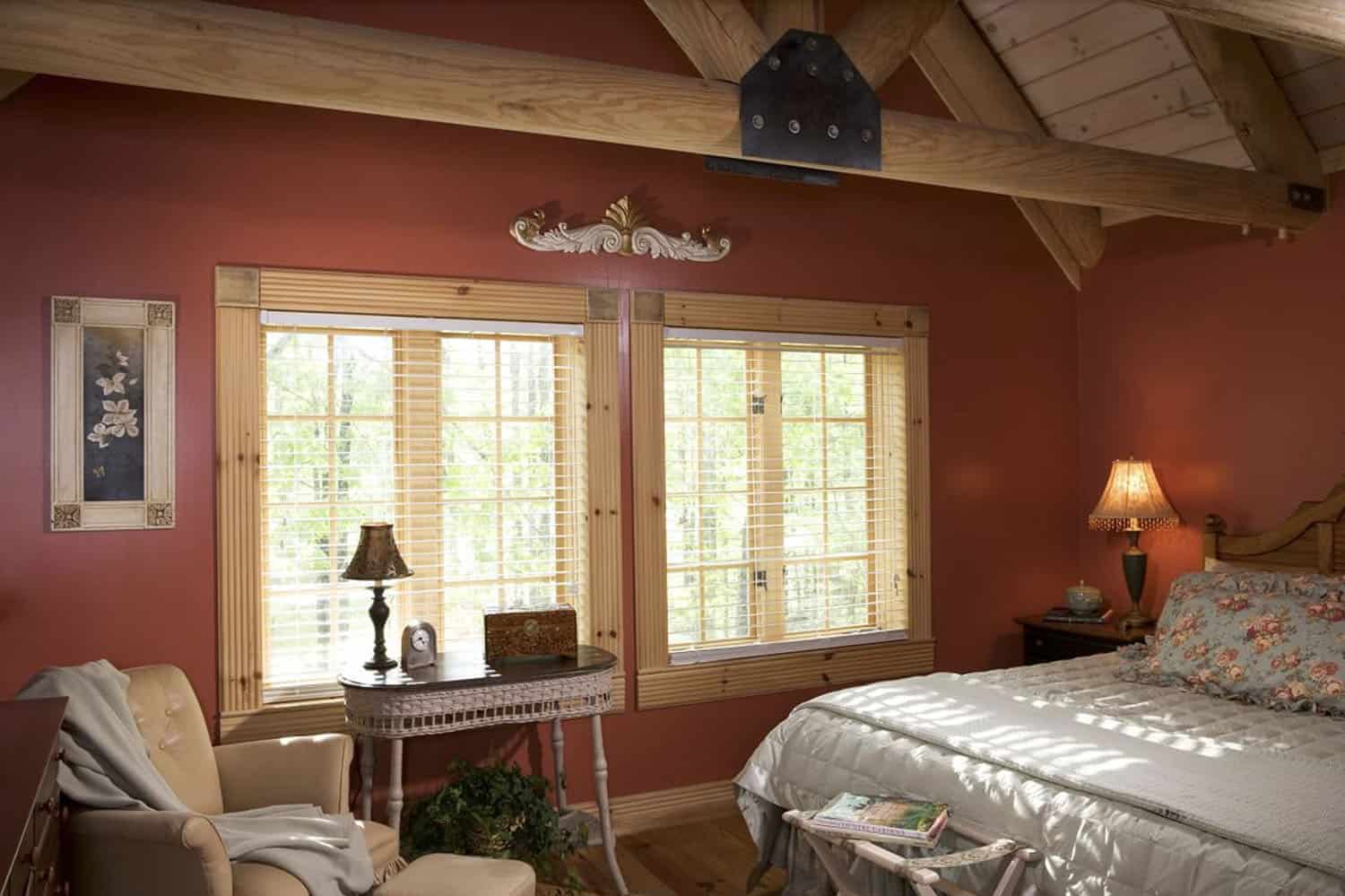 traditional-style-bedroom