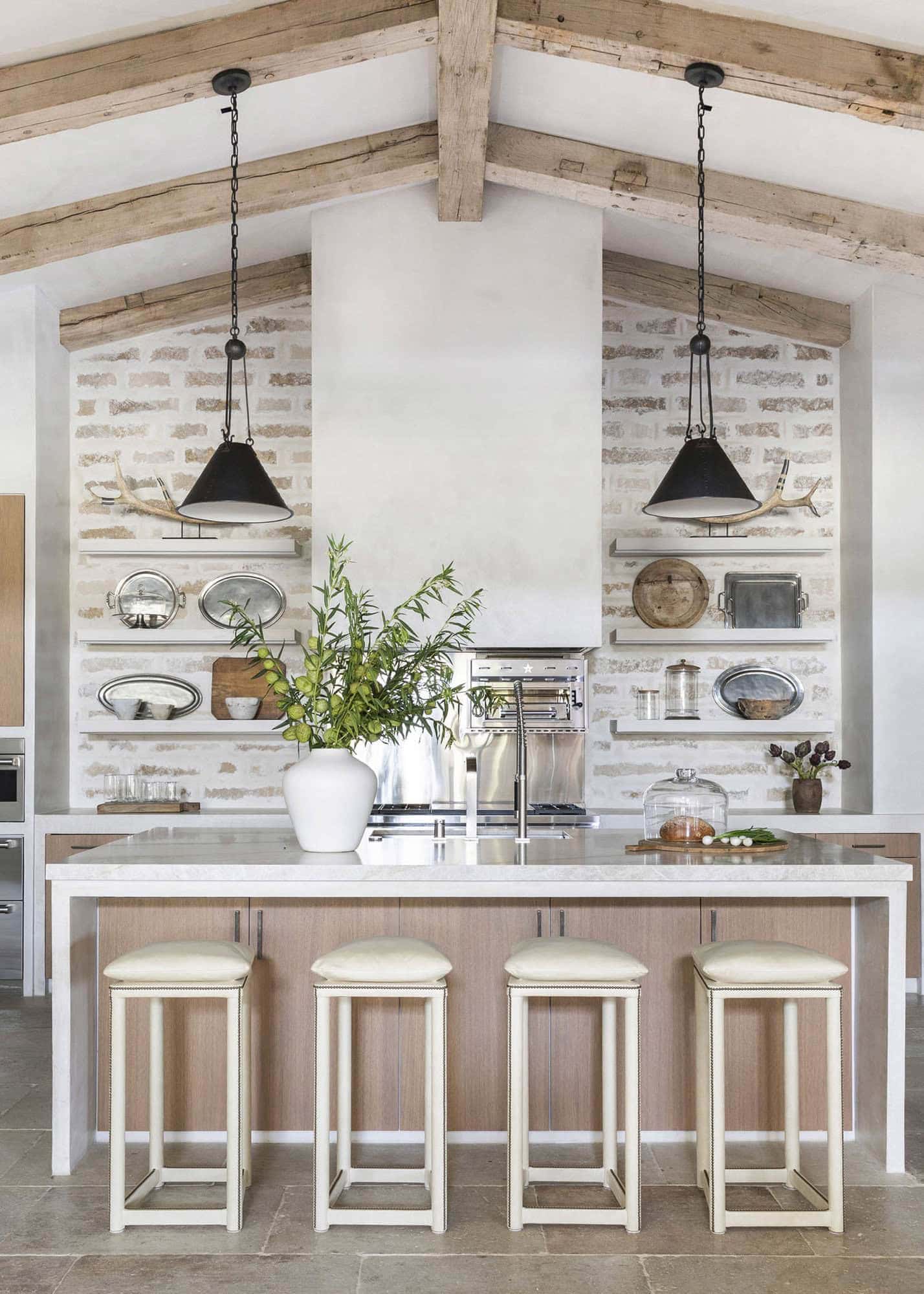 belgian-farmhouse-style-kitchen