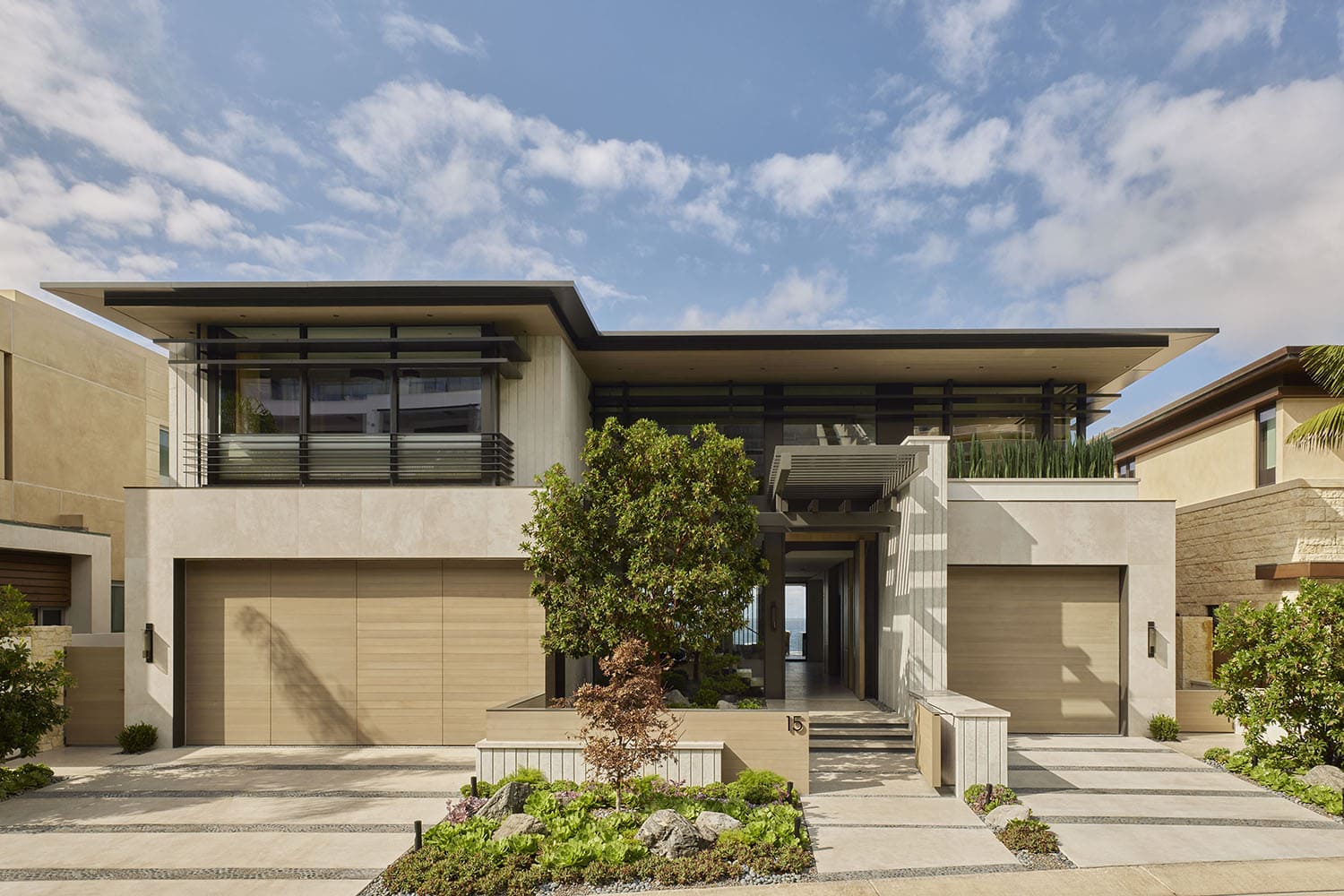 contemporary-home-exterior