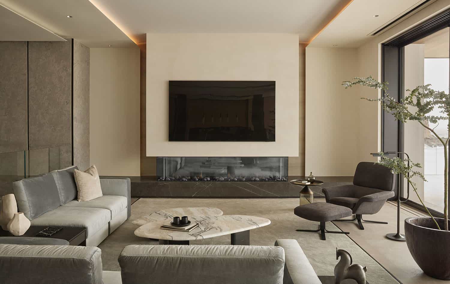 contemporary-family-room