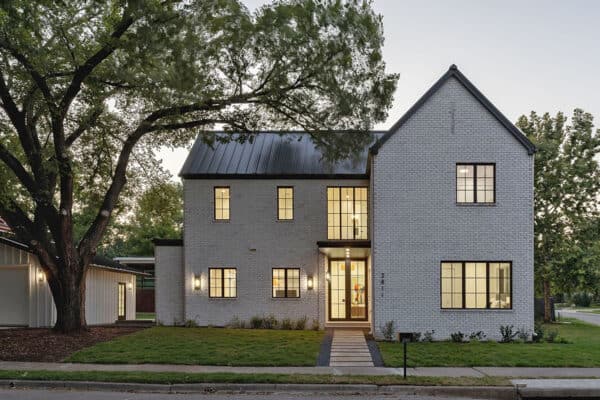 featured posts image for Sleek design details in this incredible white brick house in Austin