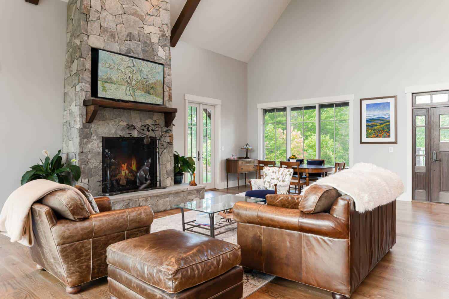 contemporary-craftsman-style-living-room-with-a-fireplace