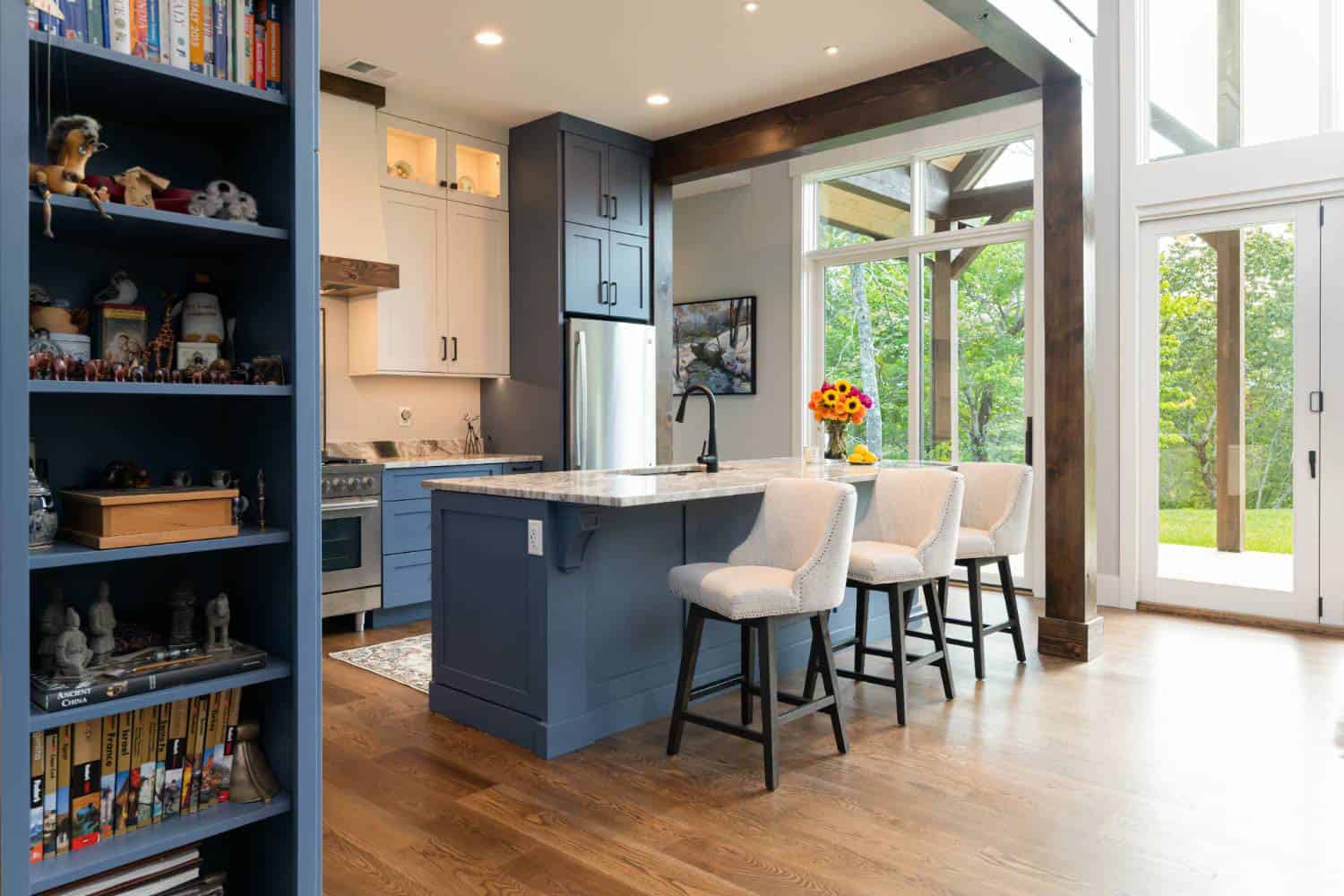 contemporary-craftsman-style-kitchen
