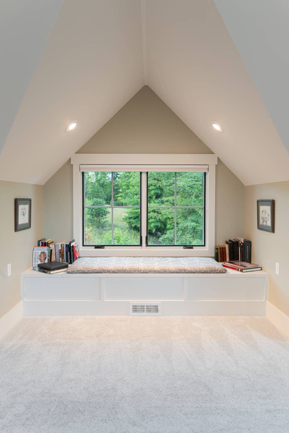 contemporary-craftsman-style-built-in-window-seat
