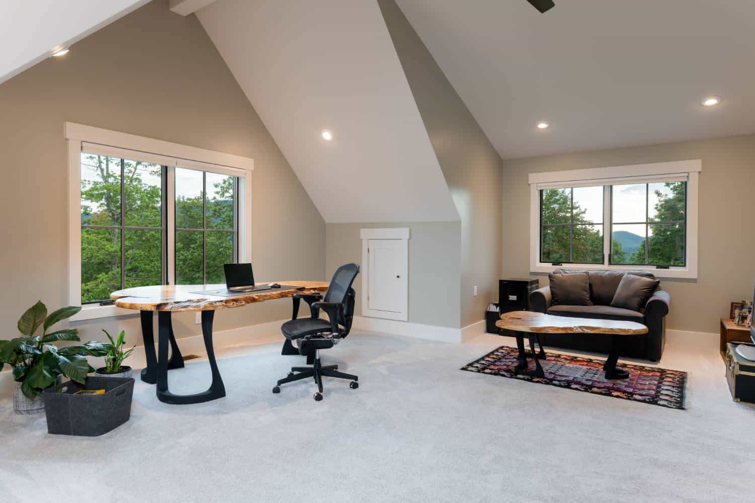 contemporary-craftsman-style-home-office