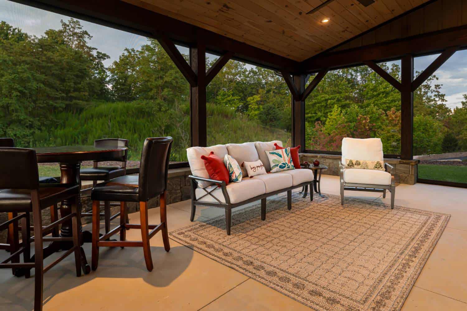 contemporary-craftsman-style-covered-porch-with-outdoor-furniture