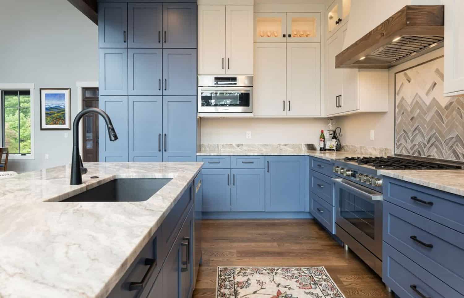 contemporary-craftsman-style-kitchen