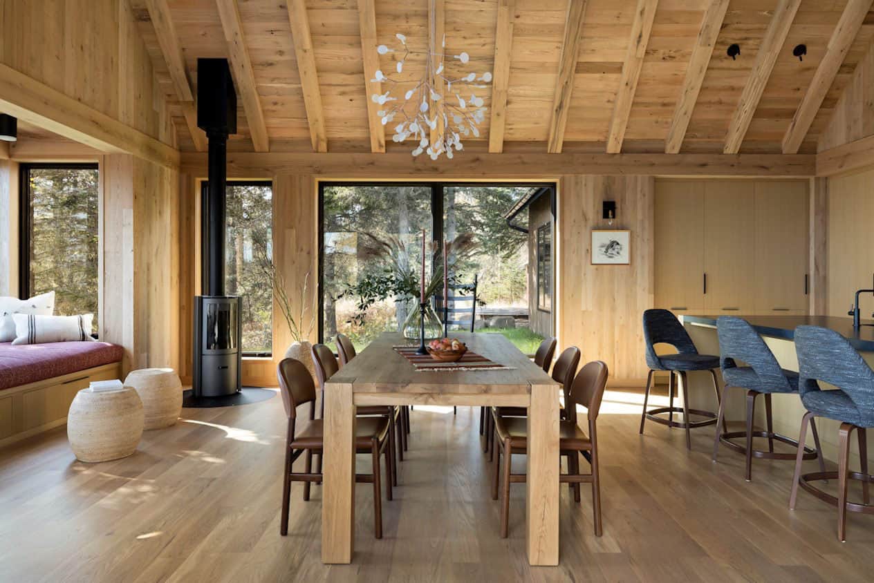 rustic-dining-room