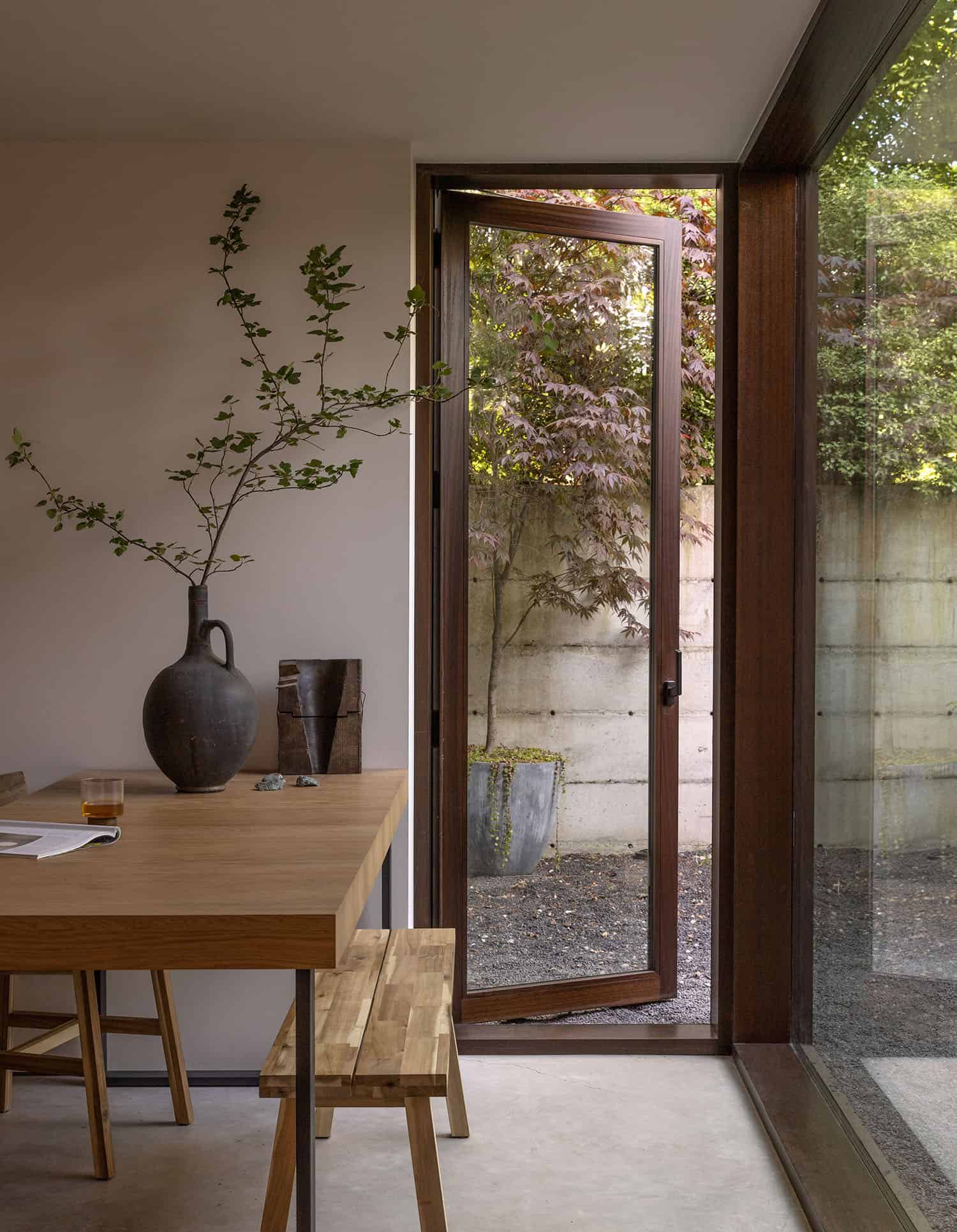 garden-adu-dining-room