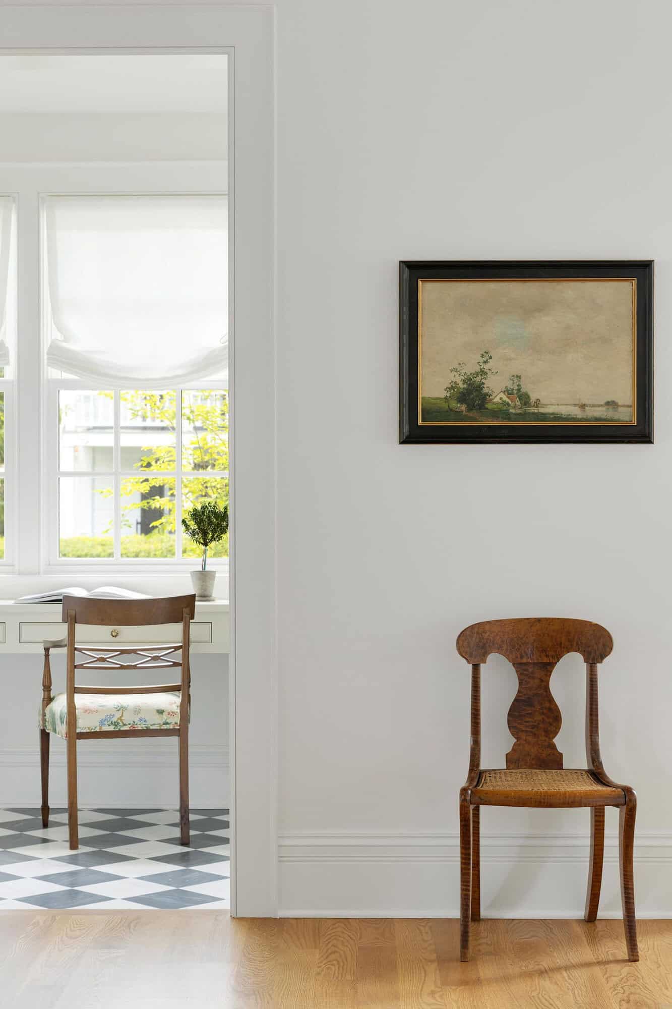 transitional-style-cozy-desk-nook