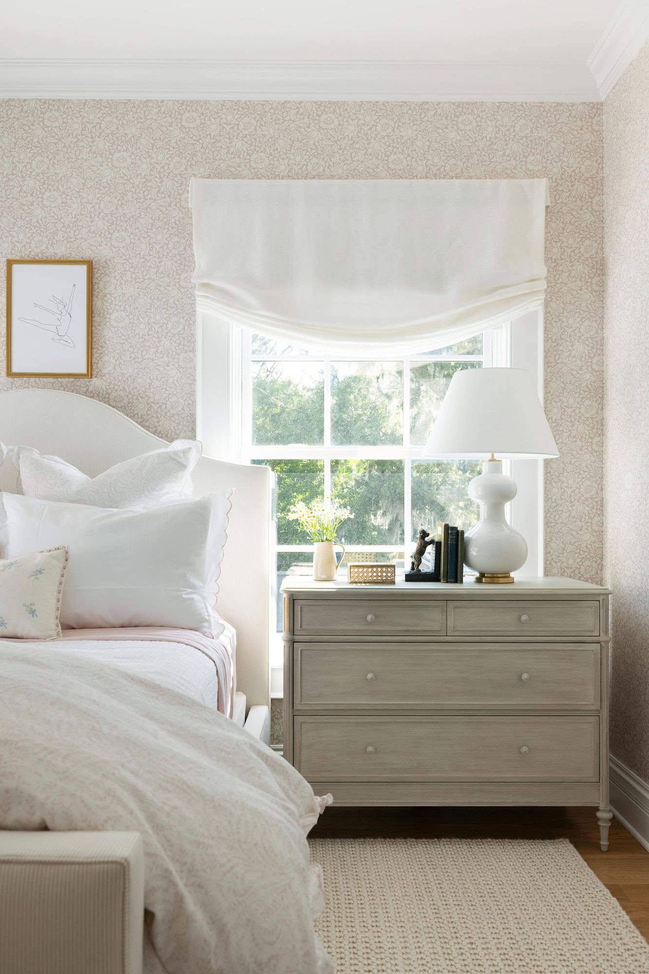 transitional-style-kids-bedroom