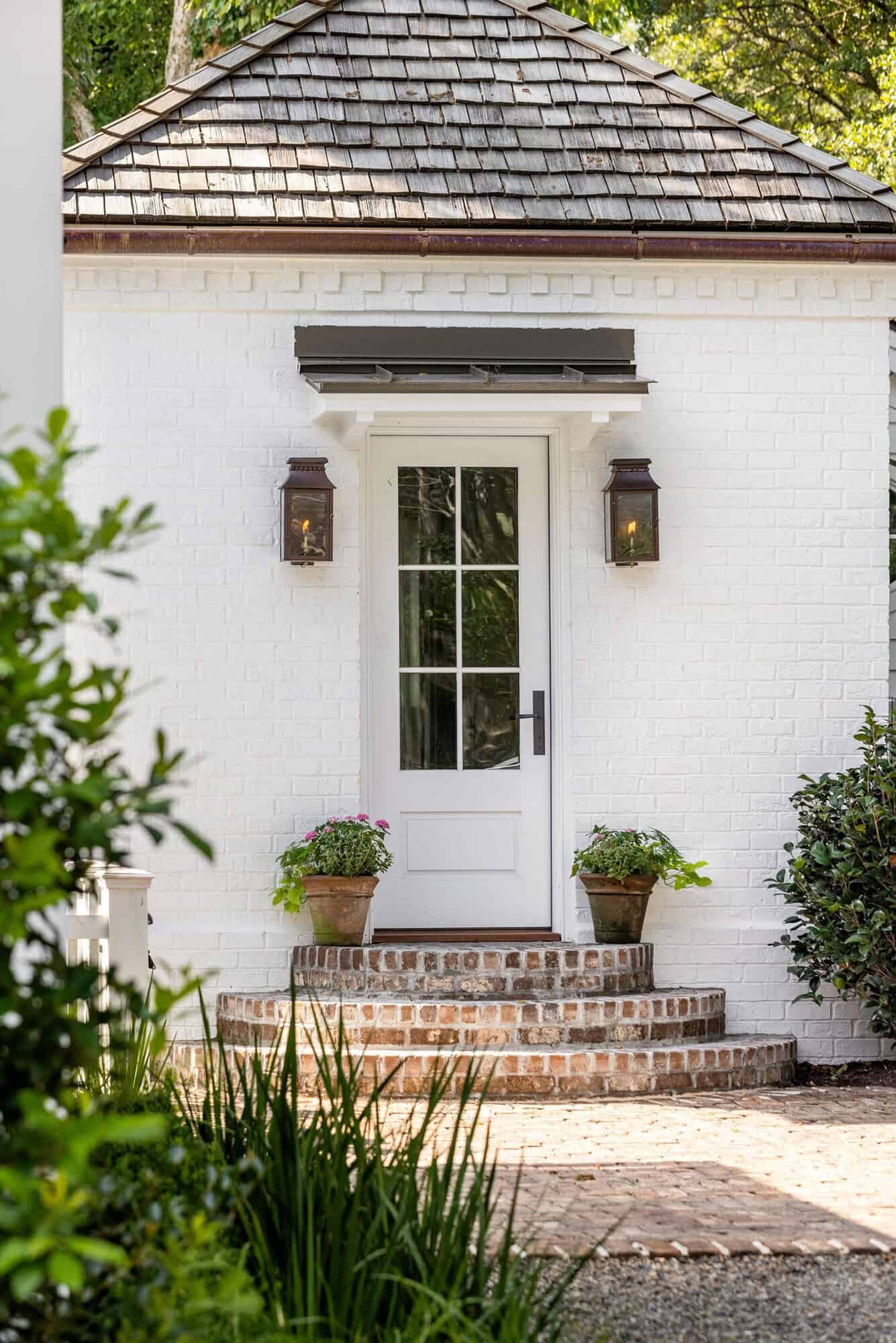 historic-home-exterior-backyard