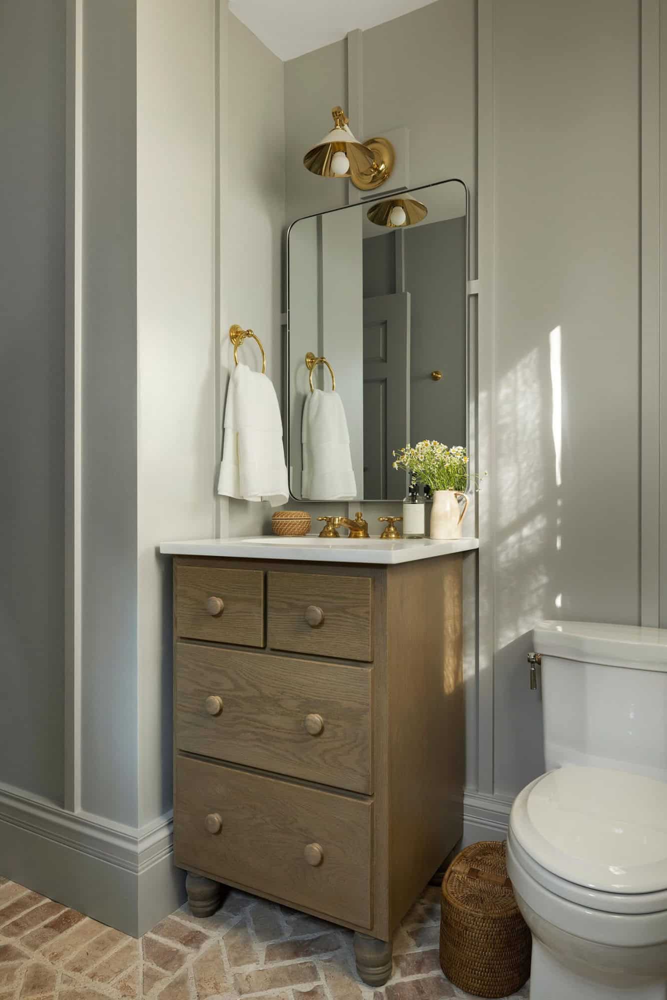 transitional-style-guest-house-bathroom-vanity