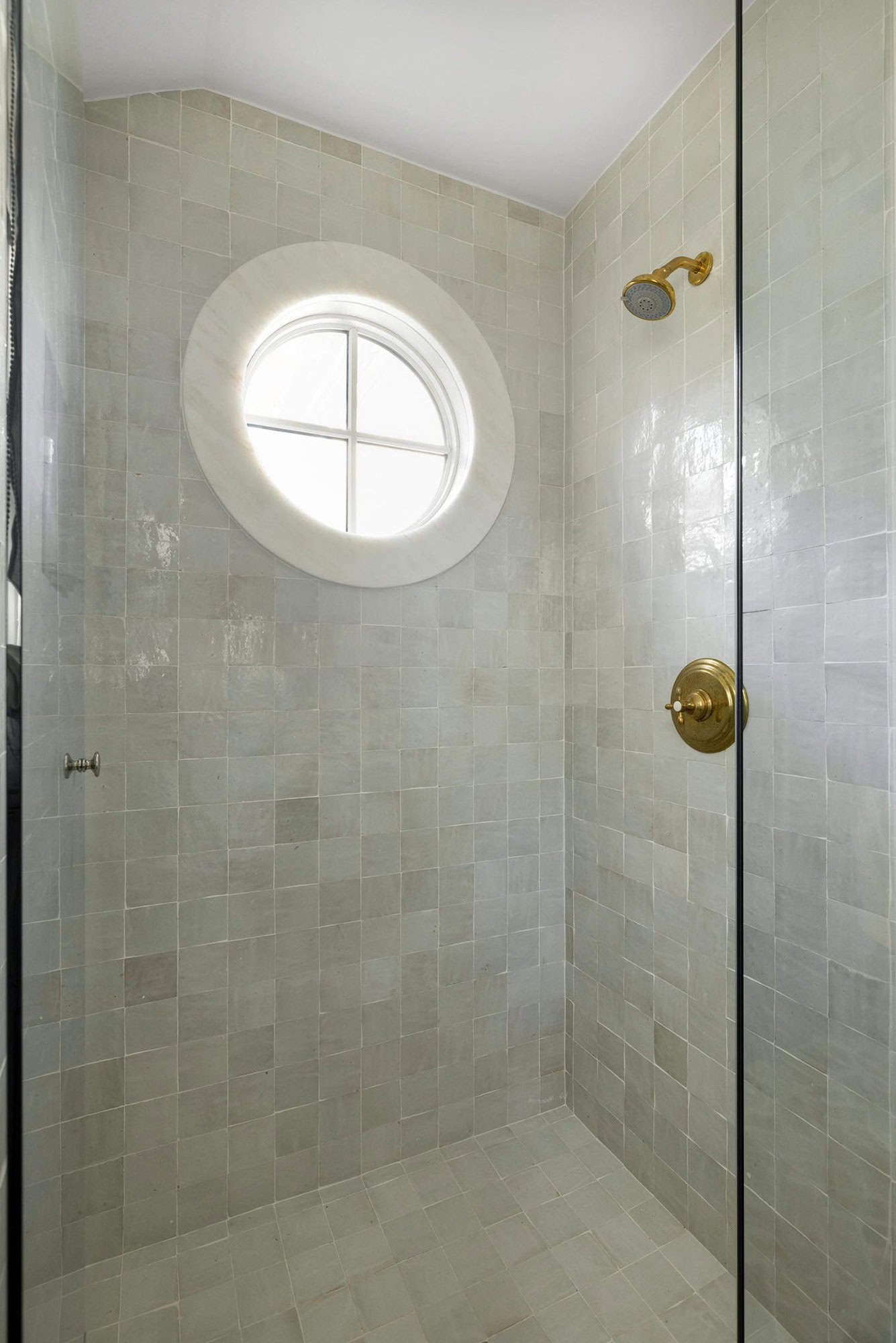 transitional-style-guest-house-bathroom-shower