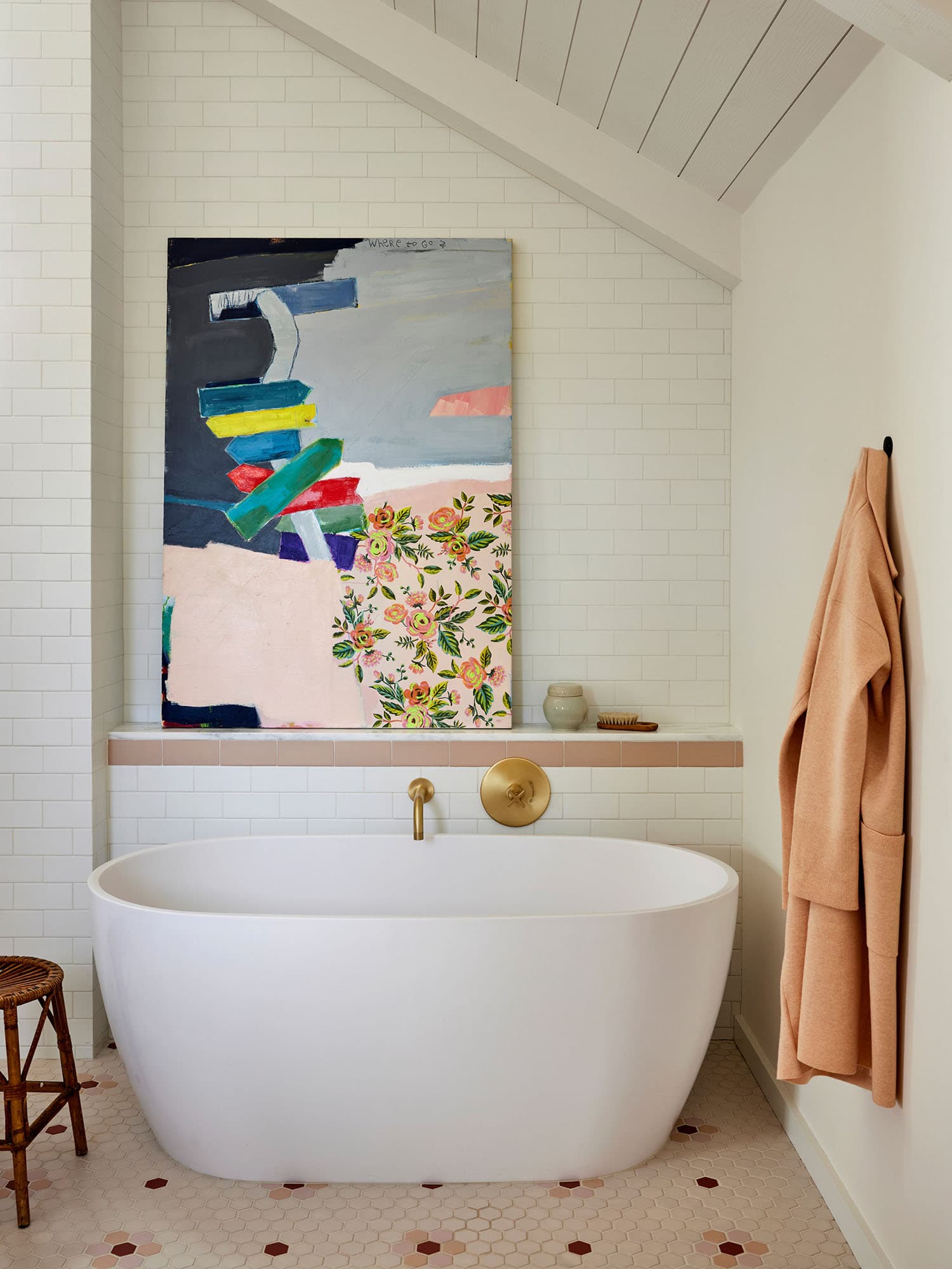 beach-style-bathroom-with-a-freestanding-tub