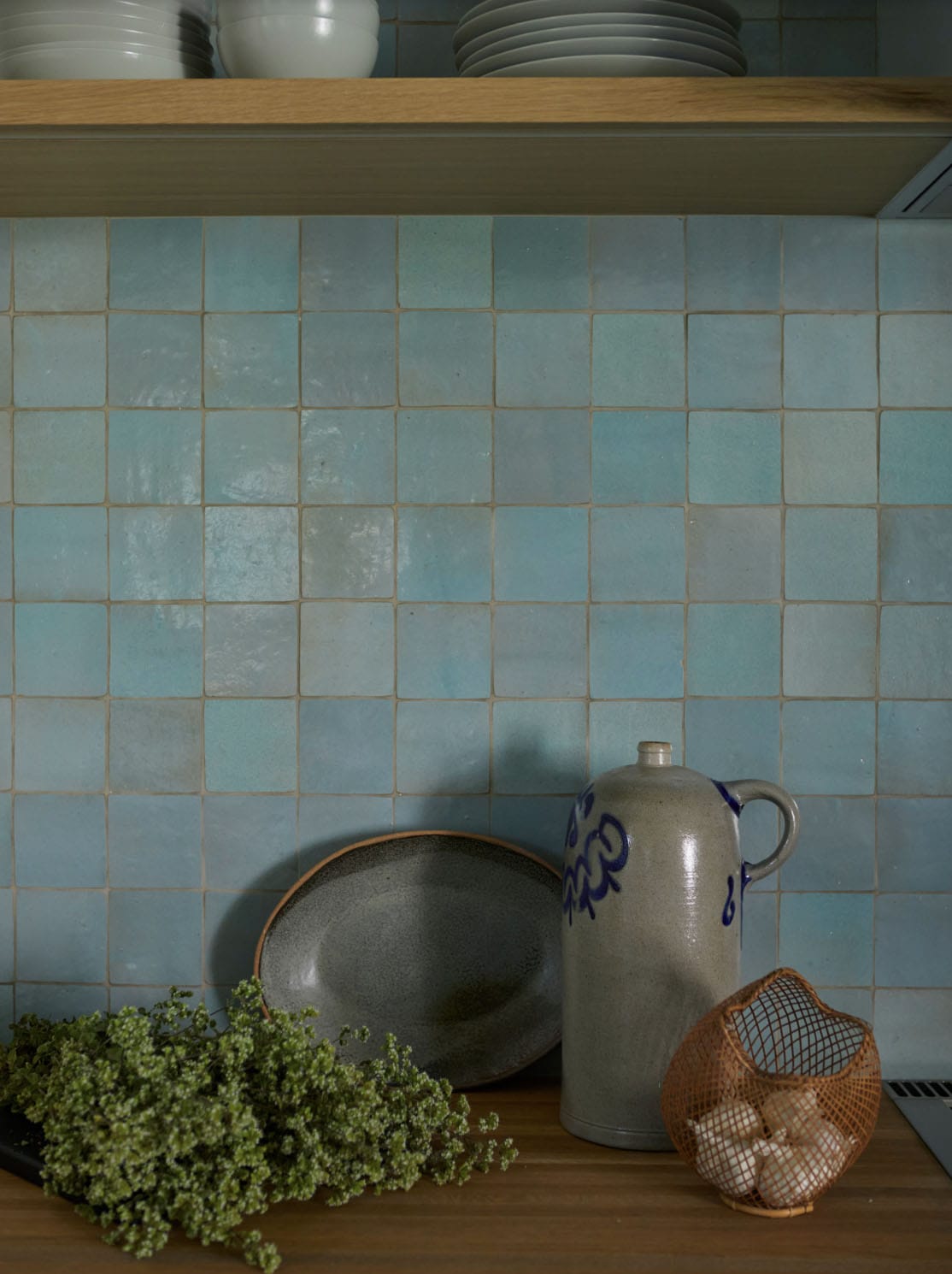 beach-style-kitchen-backsplash-tile-detail