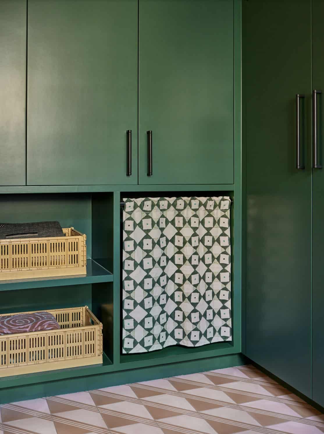 beach-style-laundry-room-green-cabinet-detail