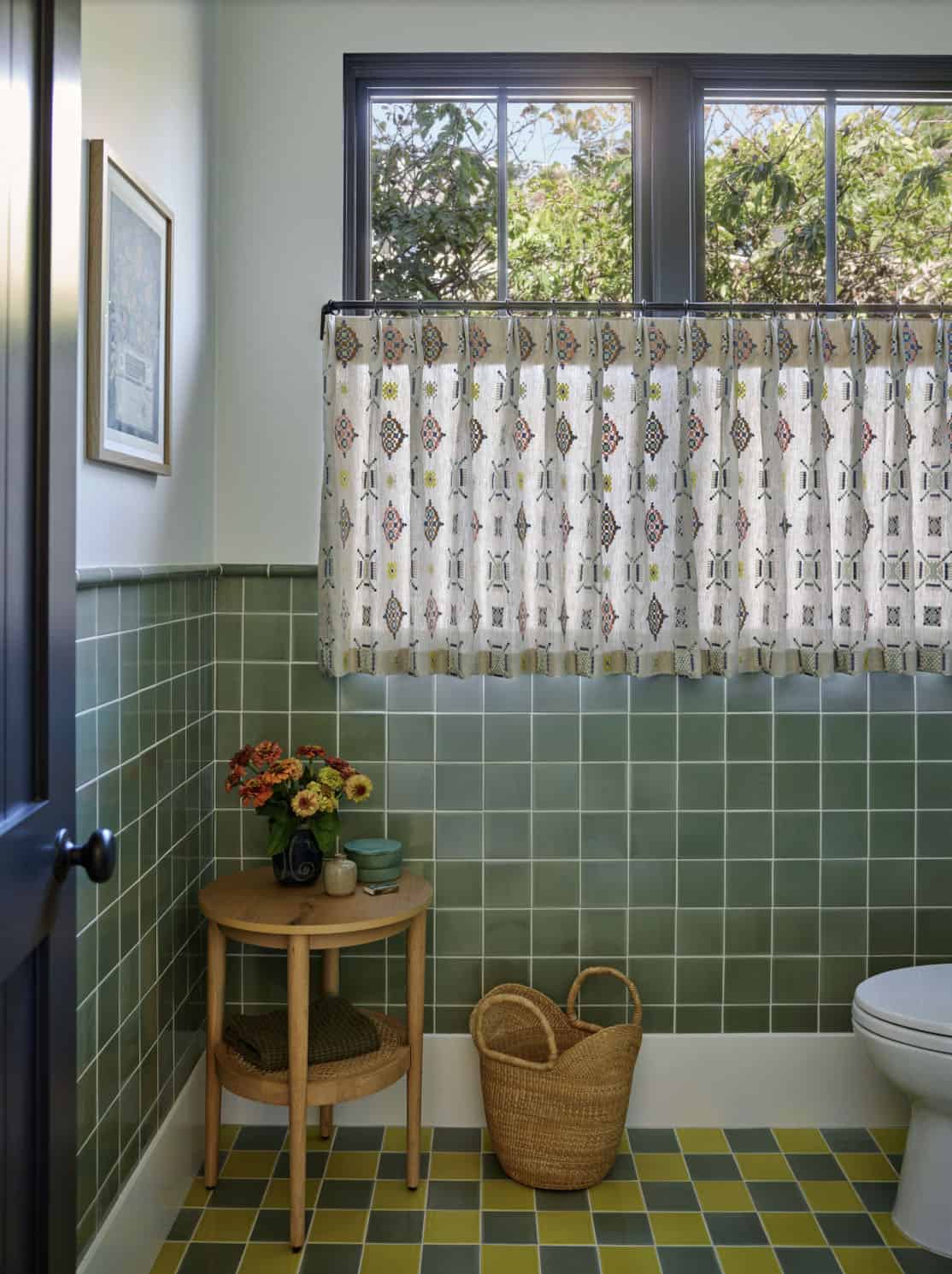 beach-style-powder-room