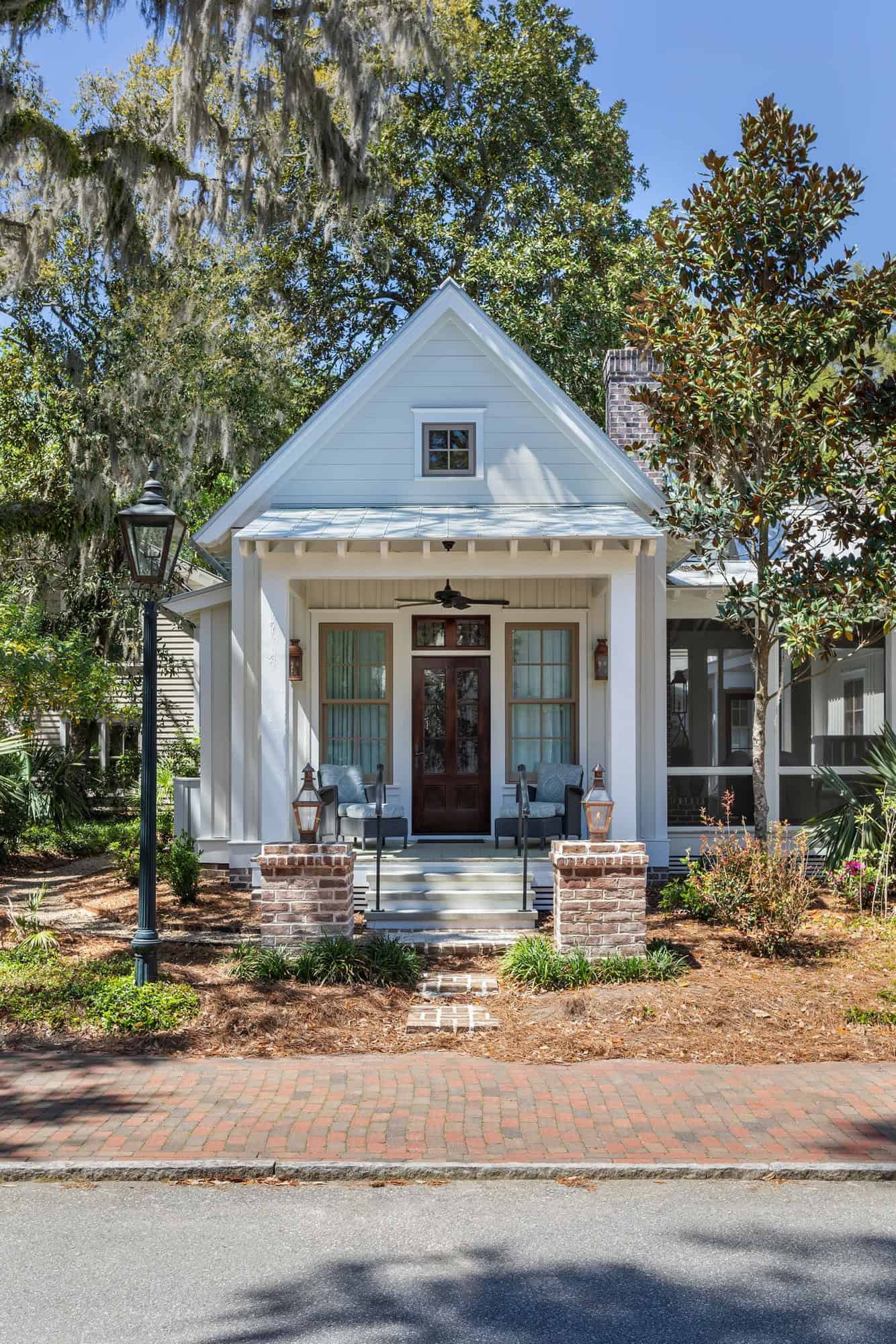 coastal-style-home-exterior