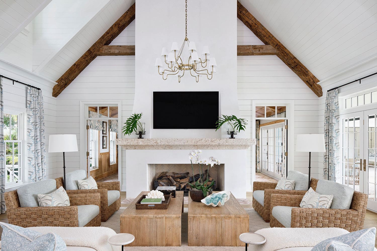 coastal-style-living-room-with-a-fireplace