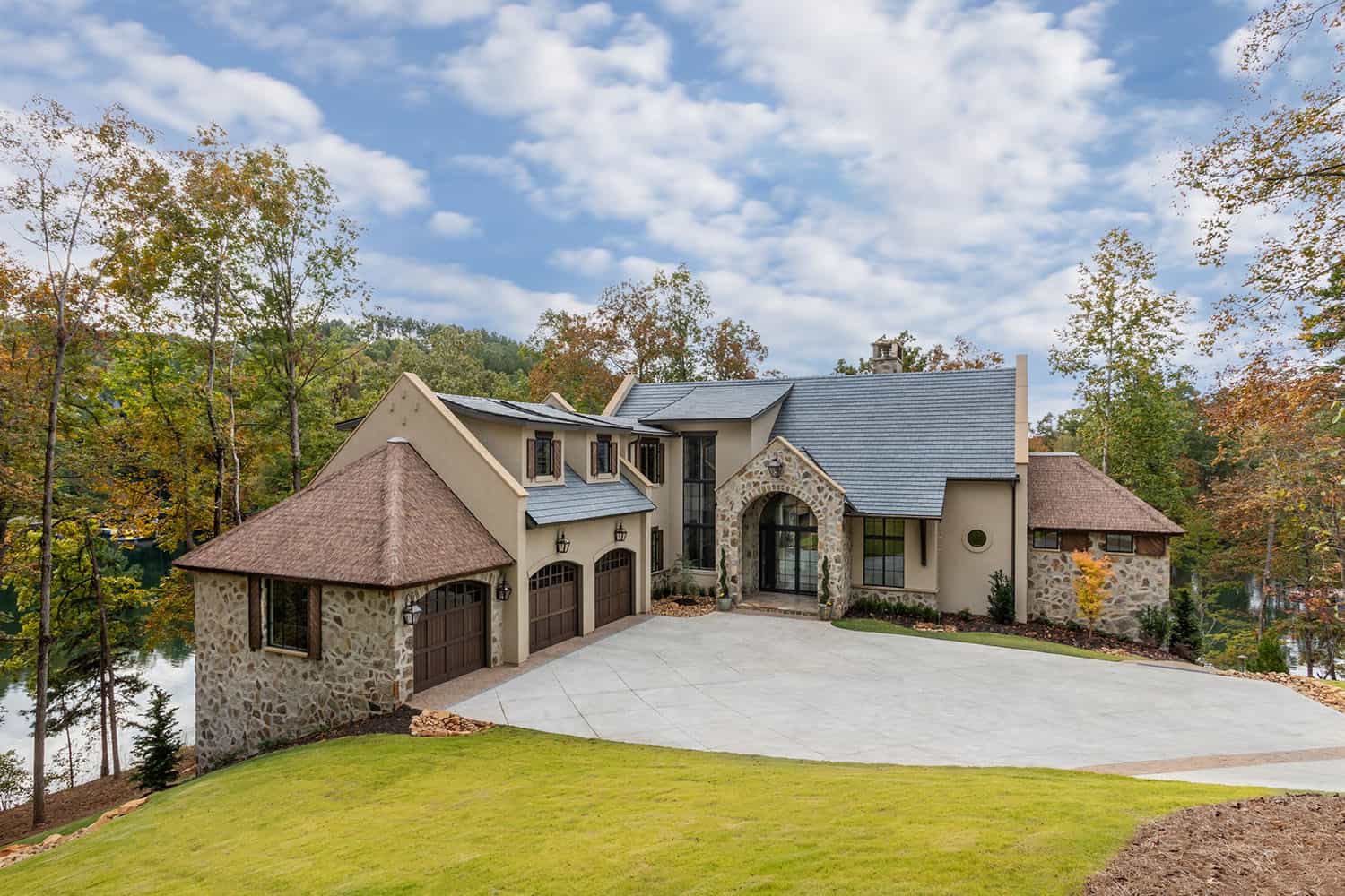 luxury-lake-house-exterior