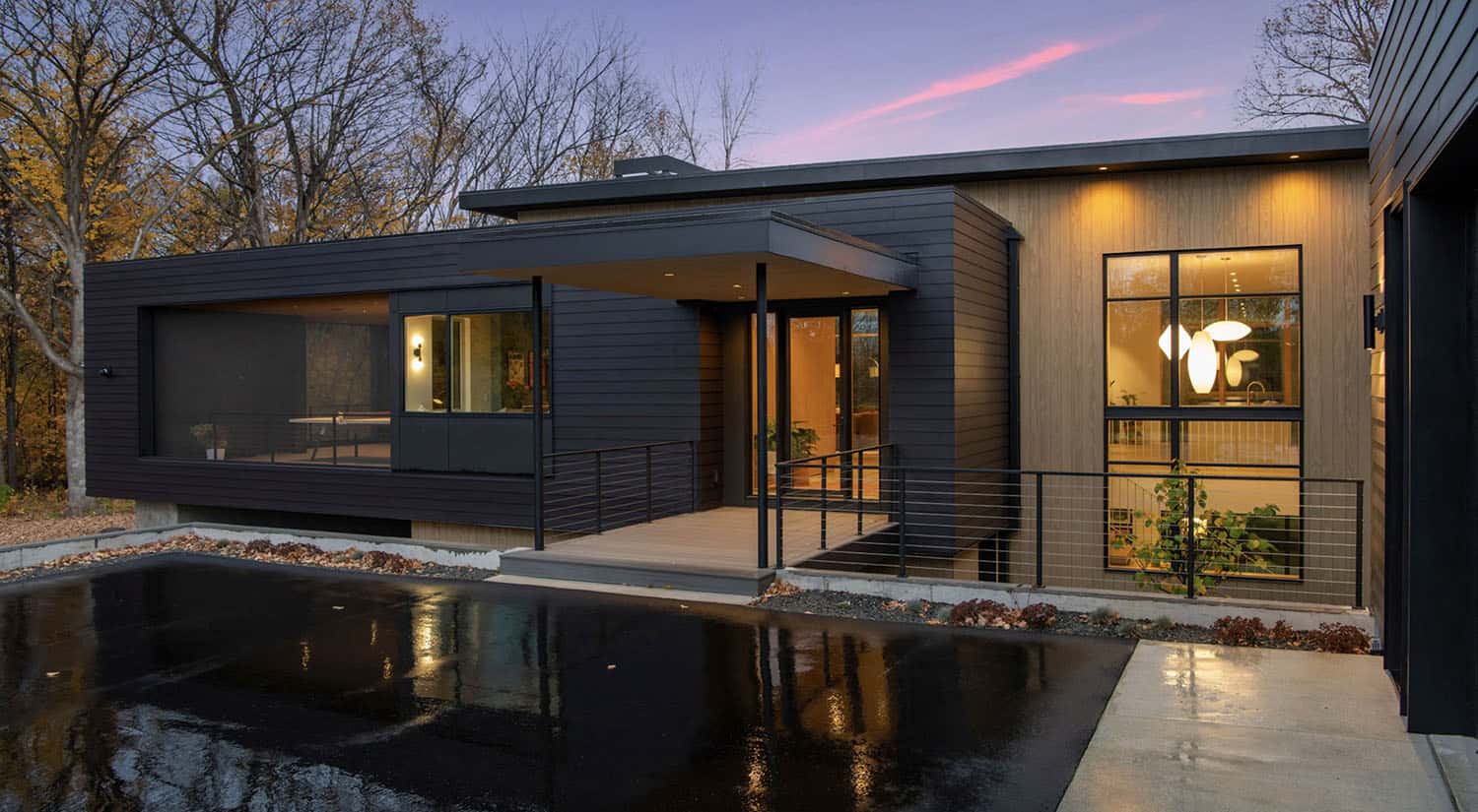 mid-century-modern-home-exterior-at-dusk