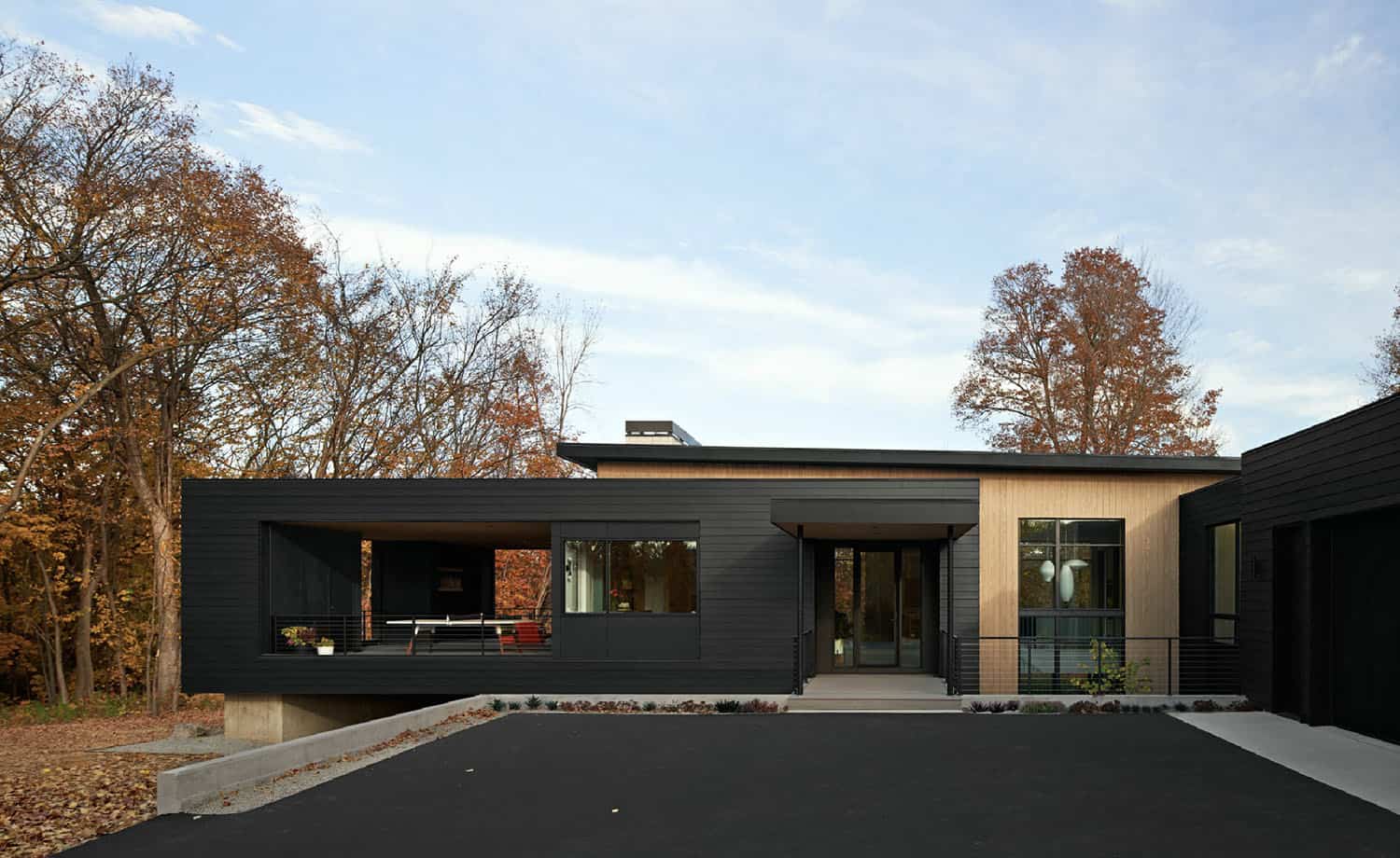 mid-century-modern-home-exterior