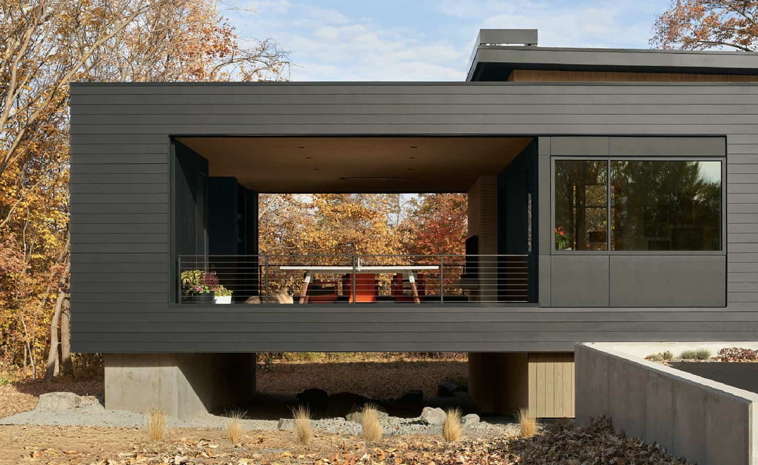 mid-century-modern-home-exterior