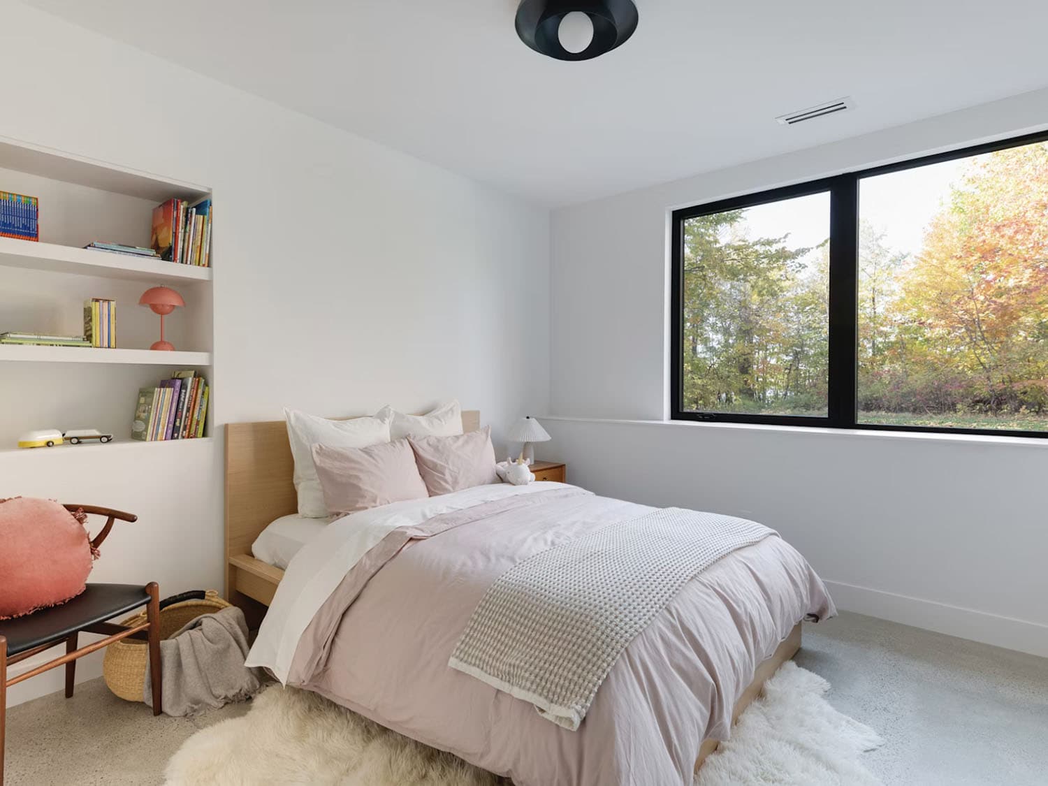 mid-century-modern-bedroom