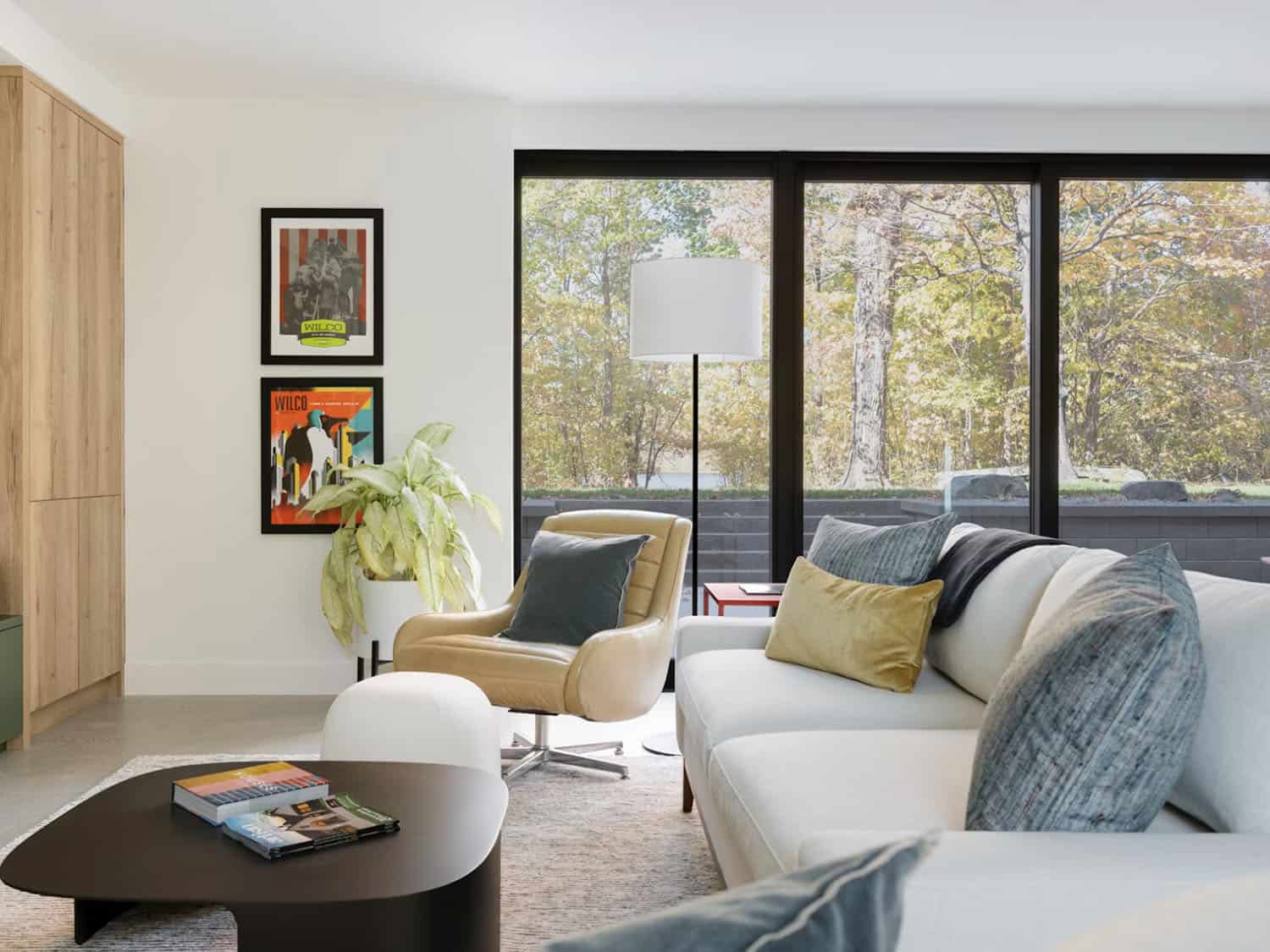 mid-century-modern-family-room