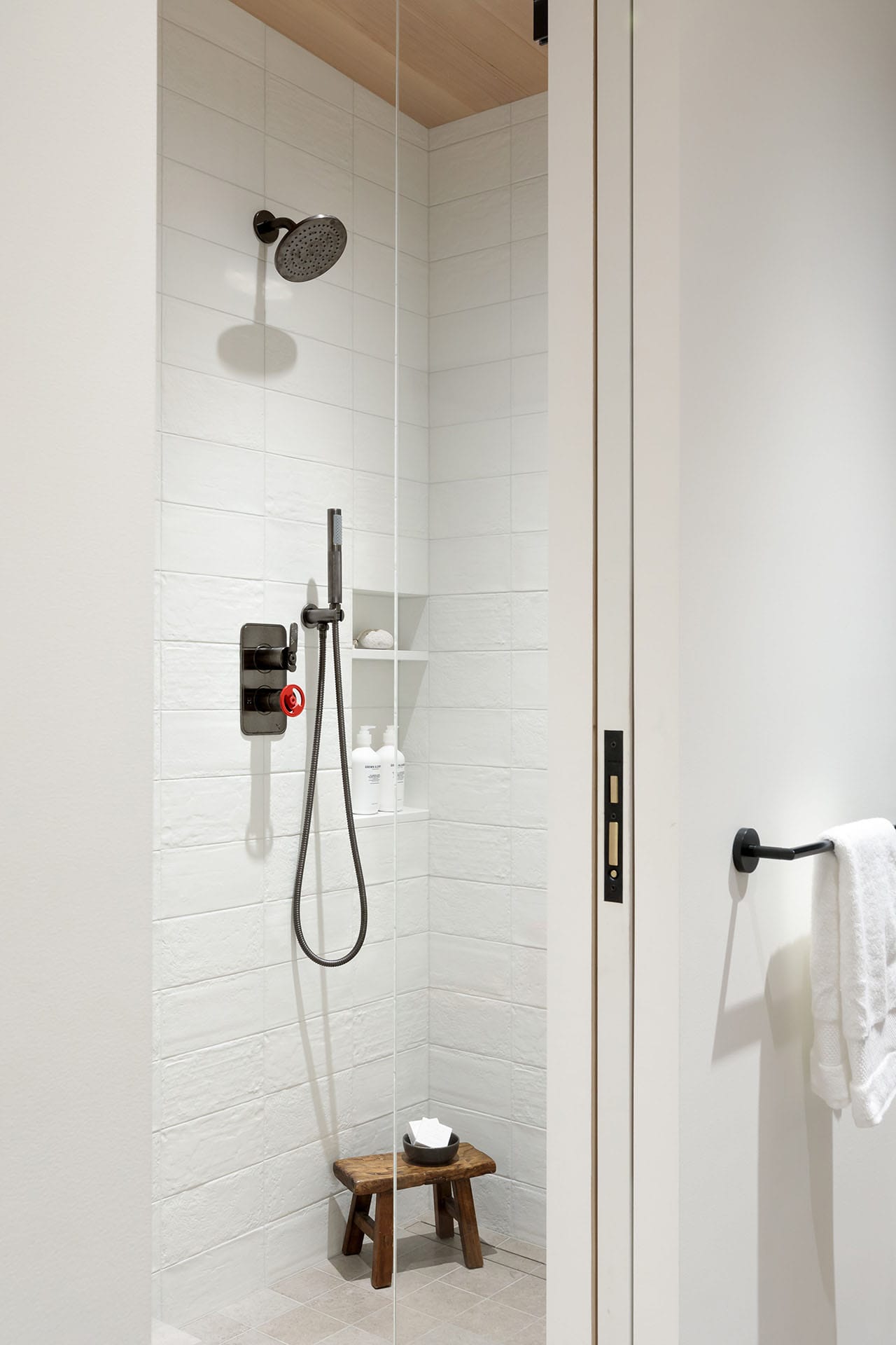 mid-century-modern-bathroom-shower