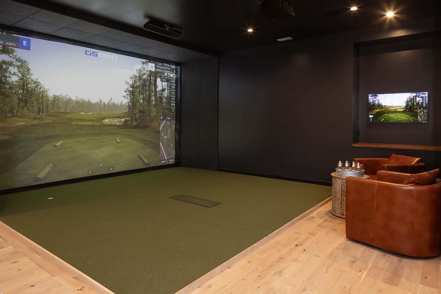 modern-golf-simulator-room