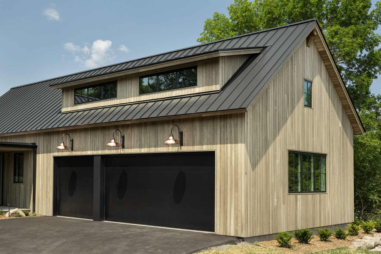 modern-rustic-home-exterior-garage