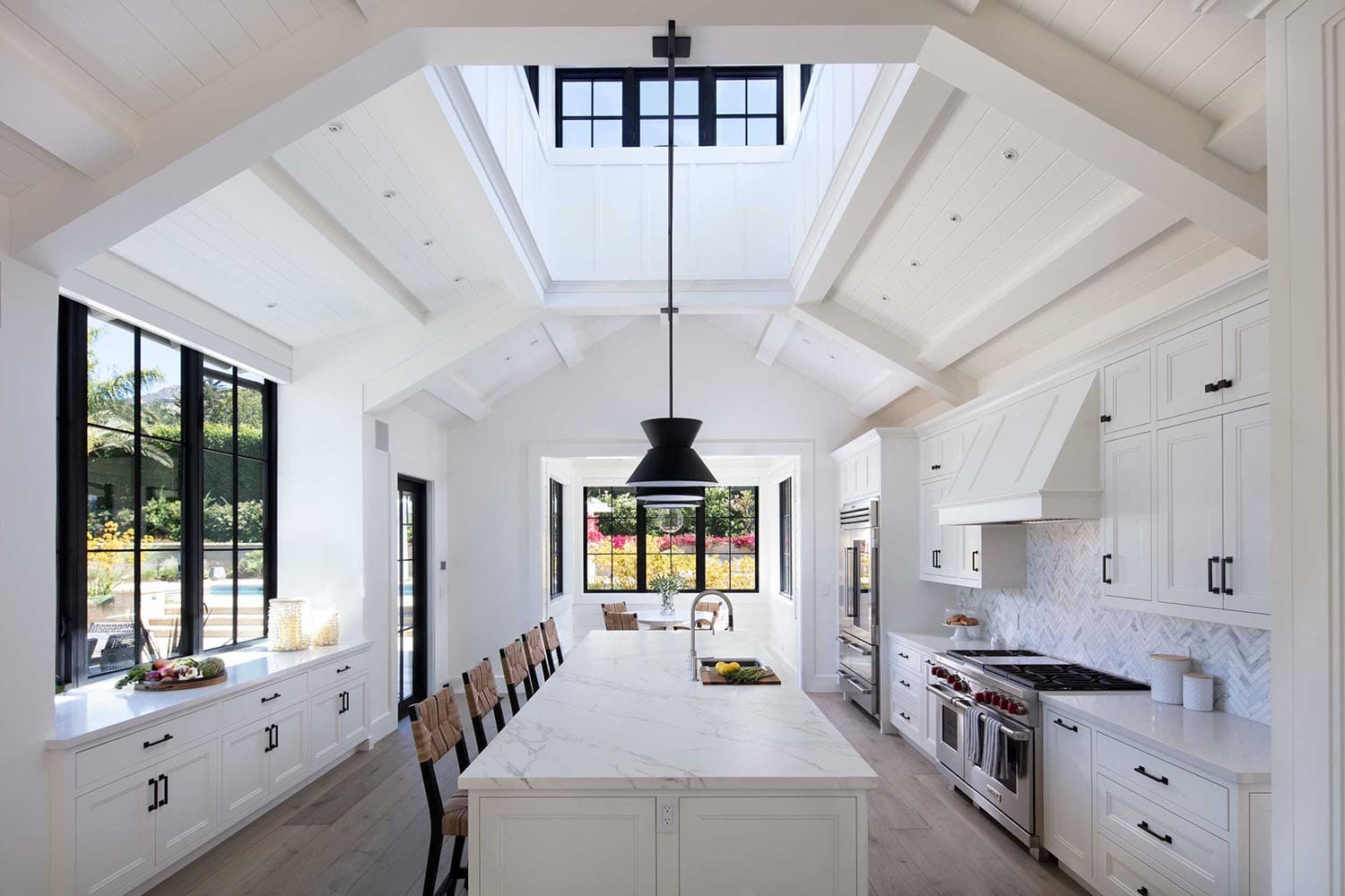 modern-farmhouse-style-kitchen