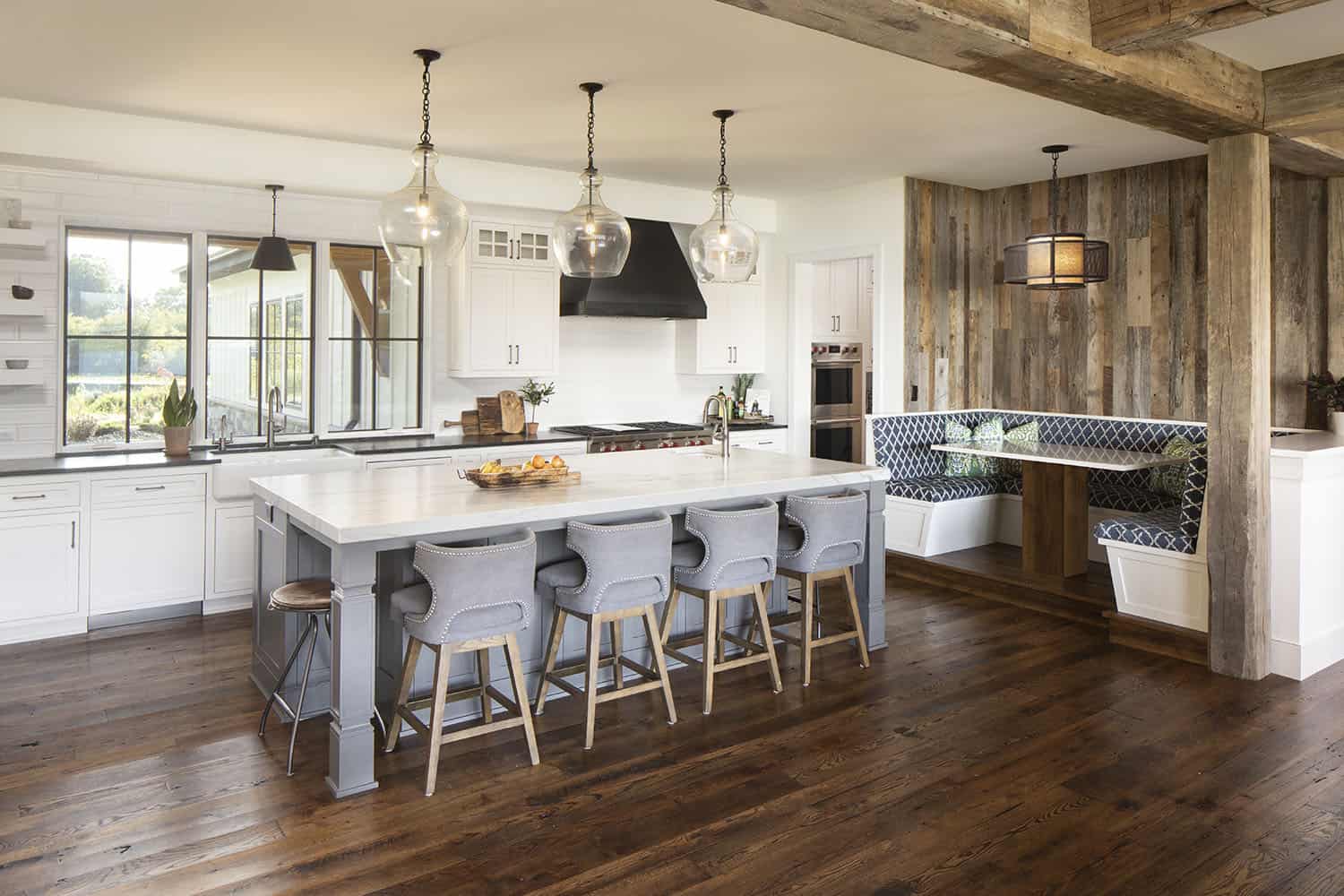 modern-rustic-kitchen-with-a-breakfast-nook