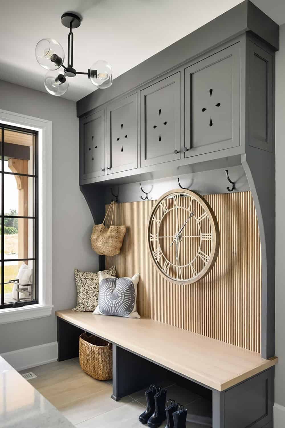 modern-mudroom