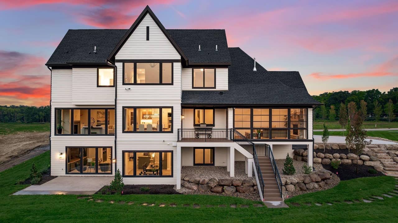 modern-house-exterior-backyard-view-at-dusk