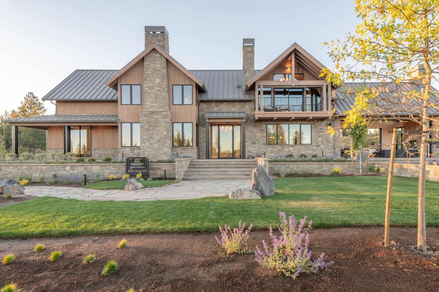 mountain-modern-home-exterior-with-european-influence