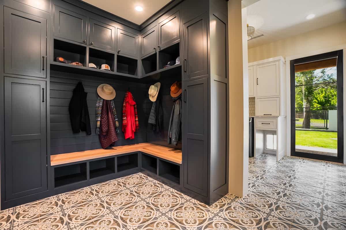 modern-rustic-mudroom